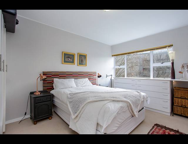 2 BEDROOM APARTMENT FOR SALE IN WYNBERG UPPER